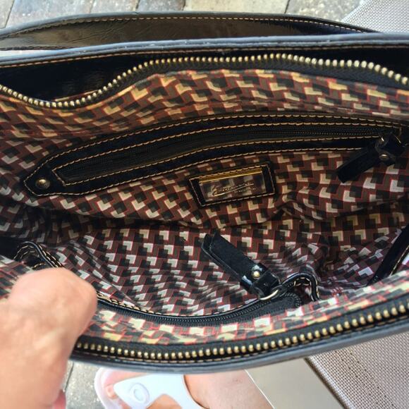 Etienne Wicker Purse HandBag Pocket Zip Shoulder bag Black Patent Leather - Picture 8 of 9